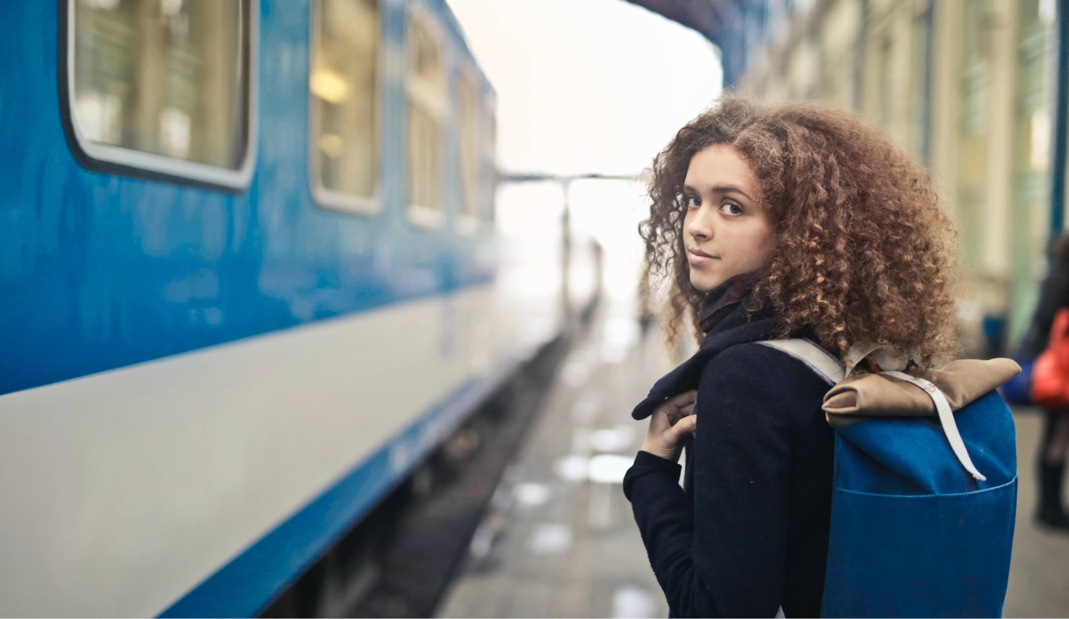 ZŮSTAŇTE VE SPOJENÍ SE SVĚTEM